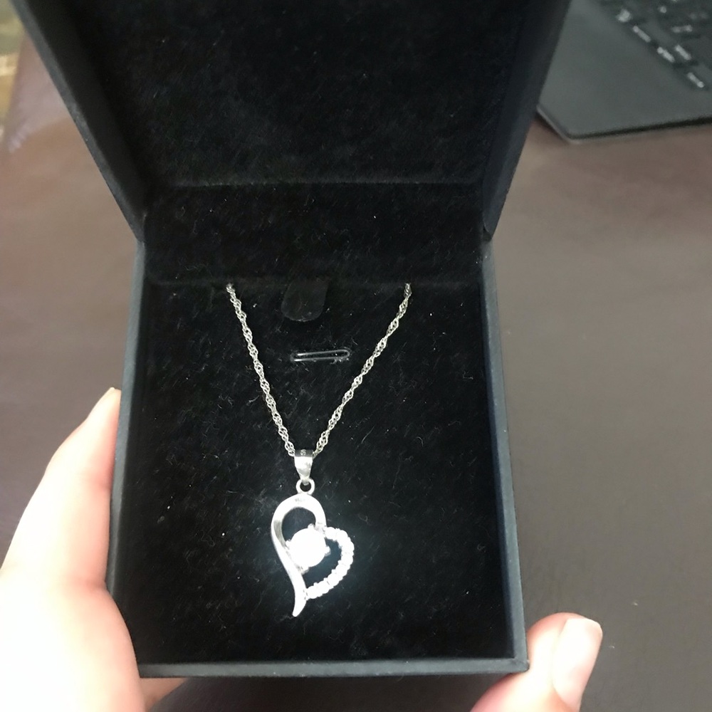 Sterling- silver necklace with Imitation diamond